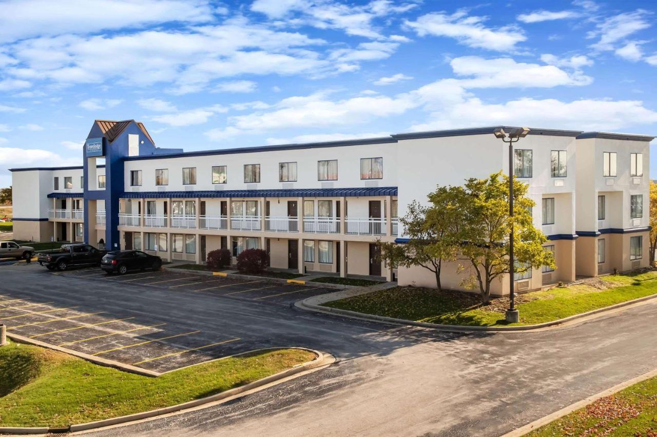 Travelodge By Wyndham Fort Wayne North Exterior foto