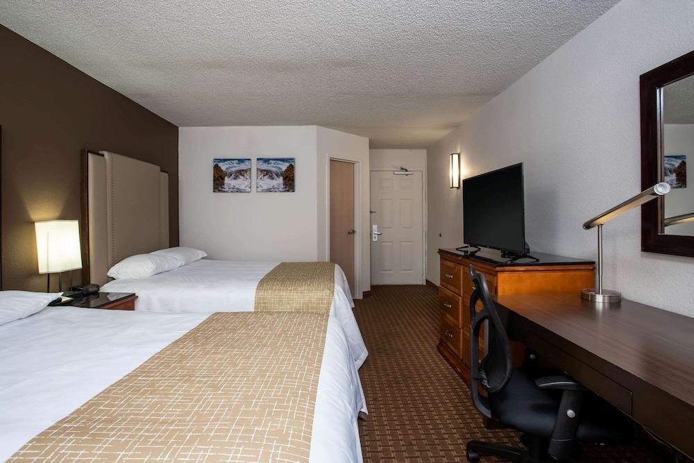 Travelodge By Wyndham Fort Wayne North Exterior foto